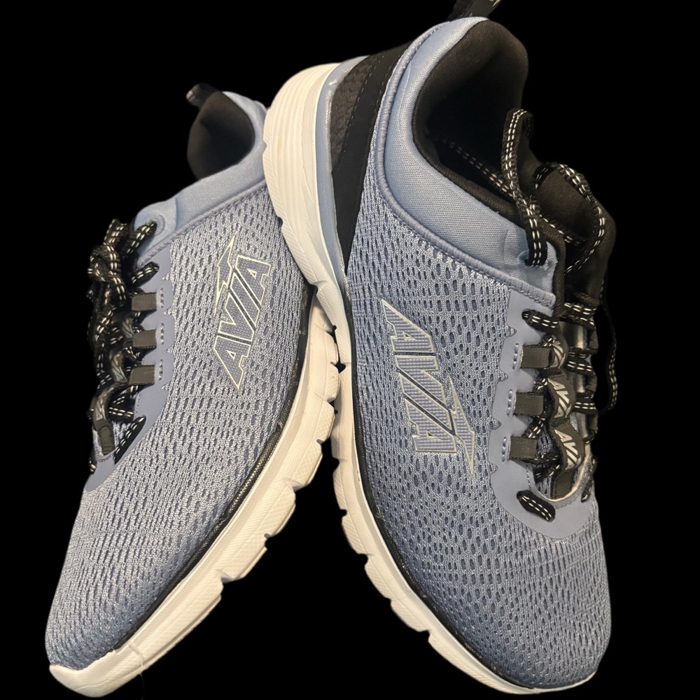 Avia Women Athletic Shoes in Light Blue and Black